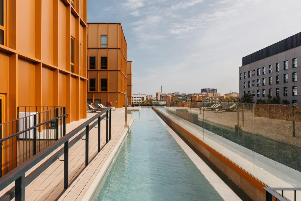 For Students Studying In Barcelona Only - Stunning Spacious Studios And Private Rooms At Pallars Student Accommodation Exteriör bild