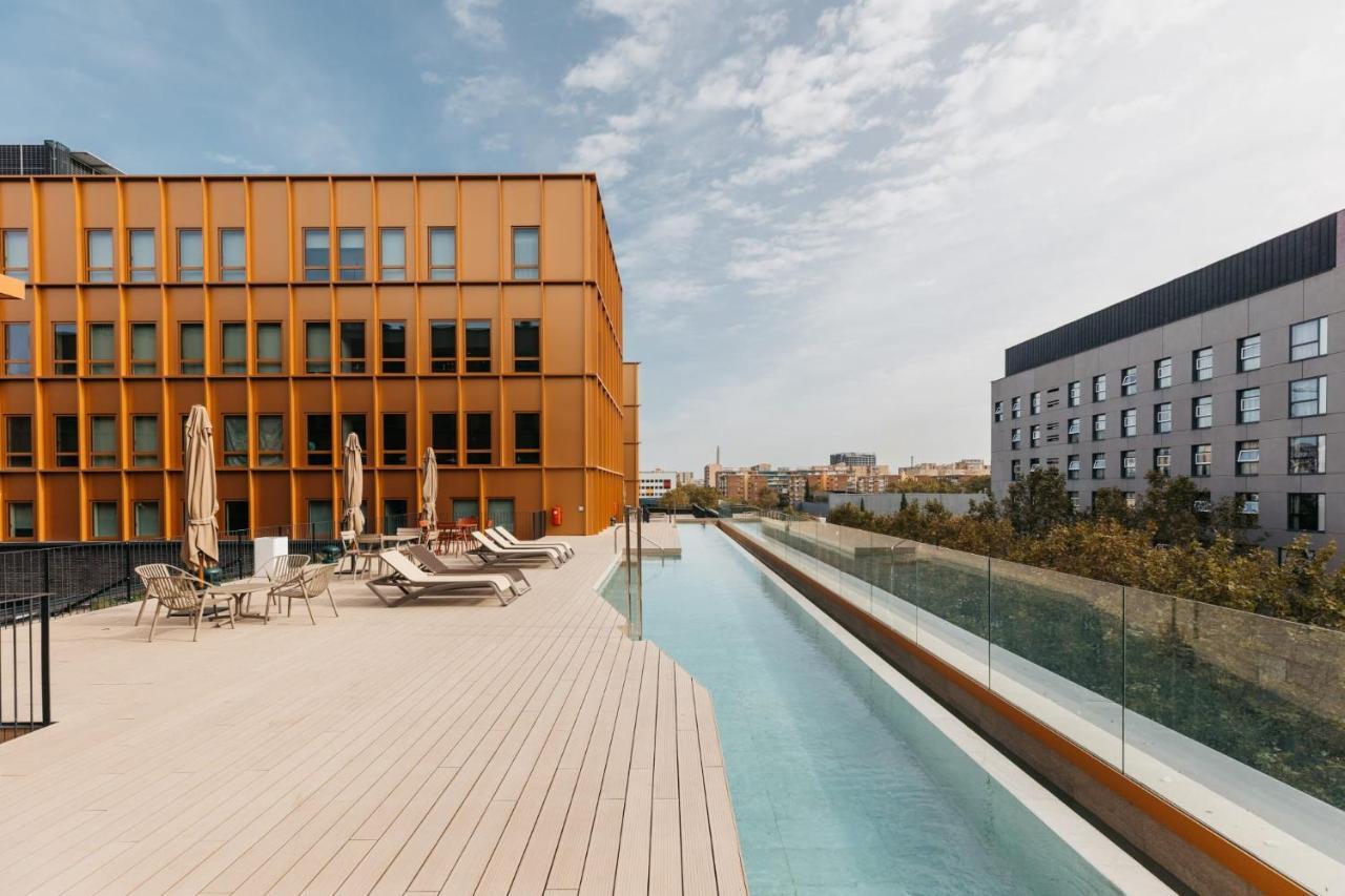 For Students Studying In Barcelona Only - Stunning Spacious Studios And Private Rooms At Pallars Student Accommodation Exteriör bild