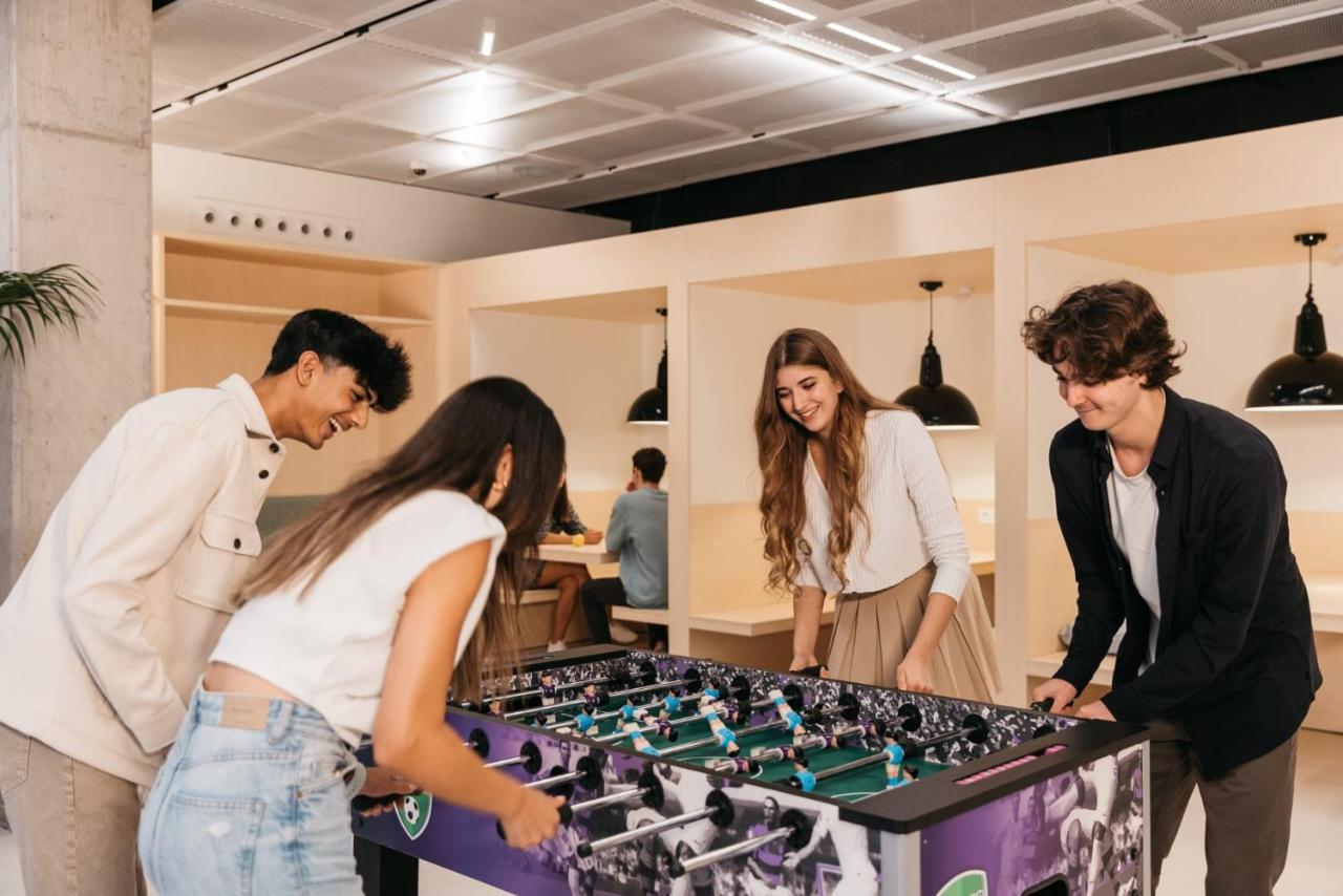 For Students Studying In Barcelona Only - Stunning Spacious Studios And Private Rooms At Pallars Student Accommodation Exteriör bild