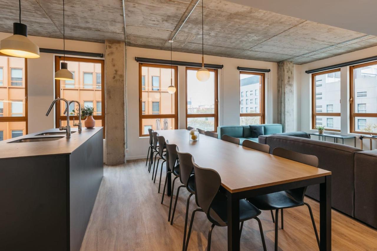 For Students Studying In Barcelona Only - Stunning Spacious Studios And Private Rooms At Pallars Student Accommodation Exteriör bild