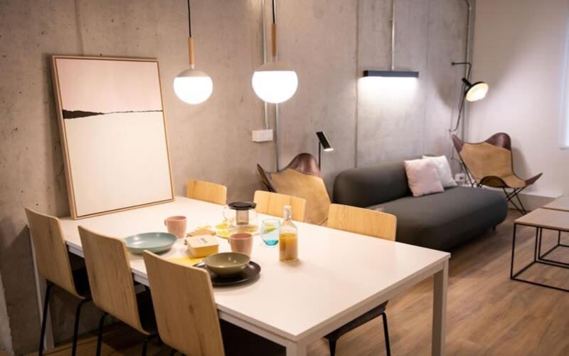 For Students Studying In Barcelona Only - Stunning Spacious Studios And Private Rooms At Pallars Student Accommodation Exteriör bild