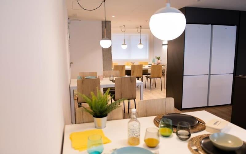 For Students Studying In Barcelona Only - Stunning Spacious Studios And Private Rooms At Pallars Student Accommodation Exteriör bild